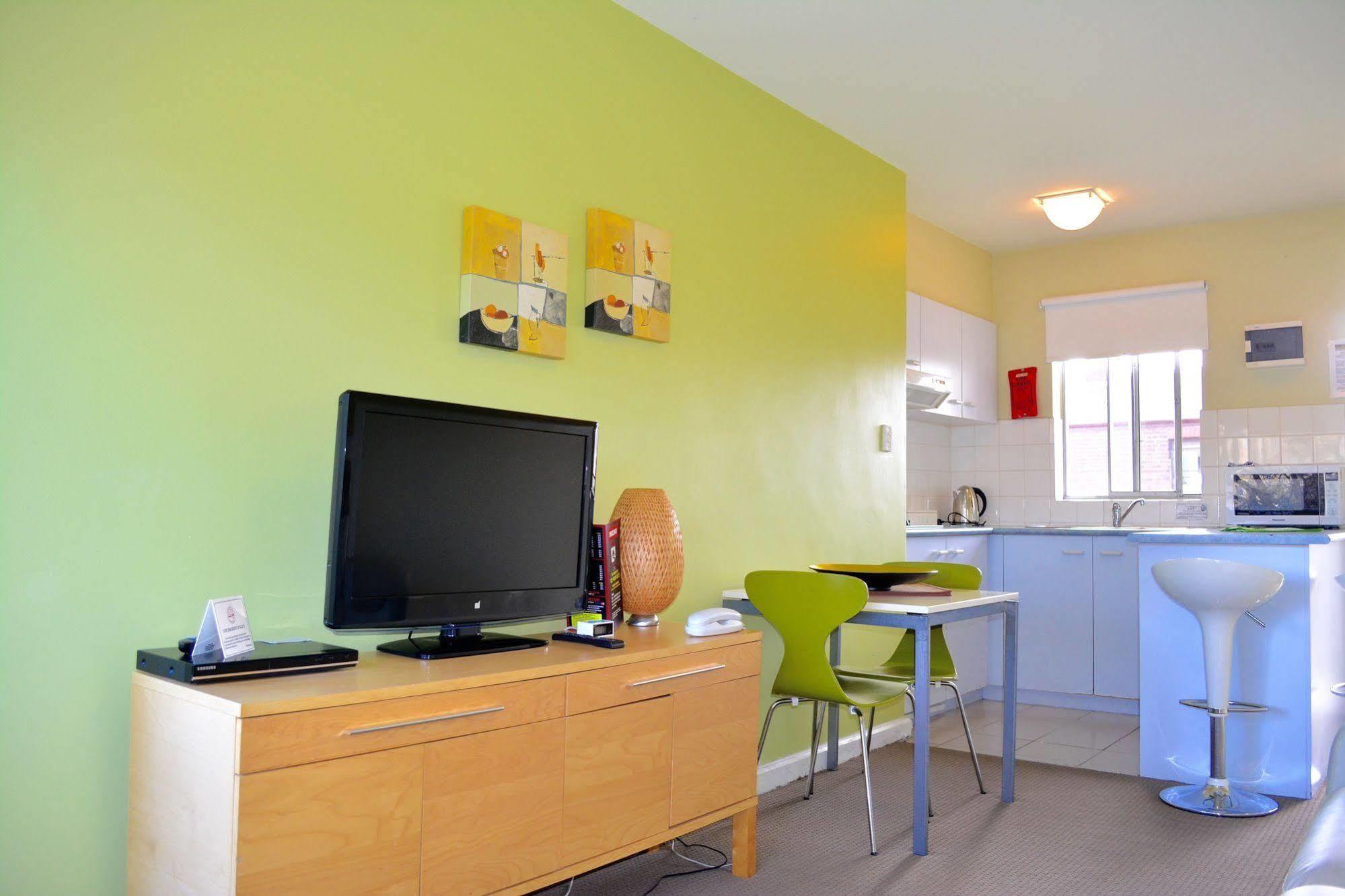Birches Serviced Apartments Melbourne Eksteriør billede