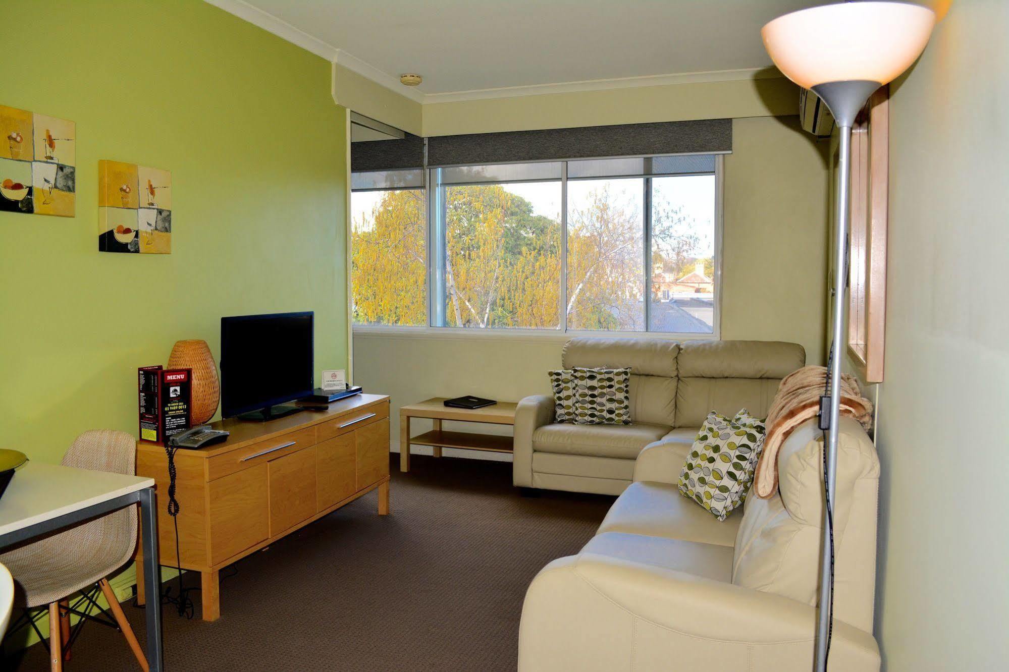 Birches Serviced Apartments Melbourne Eksteriør billede