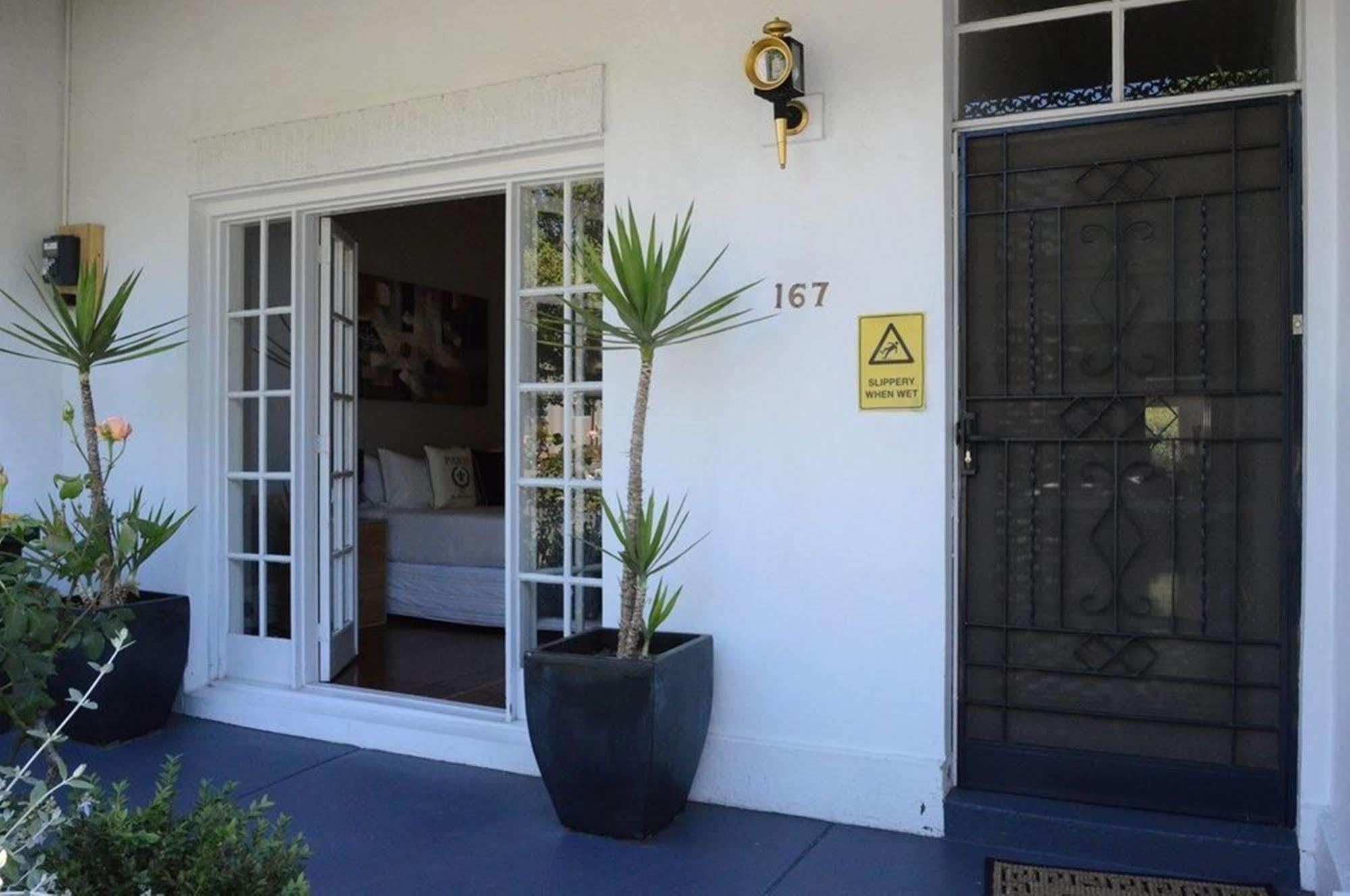 Birches Serviced Apartments Melbourne Eksteriør billede