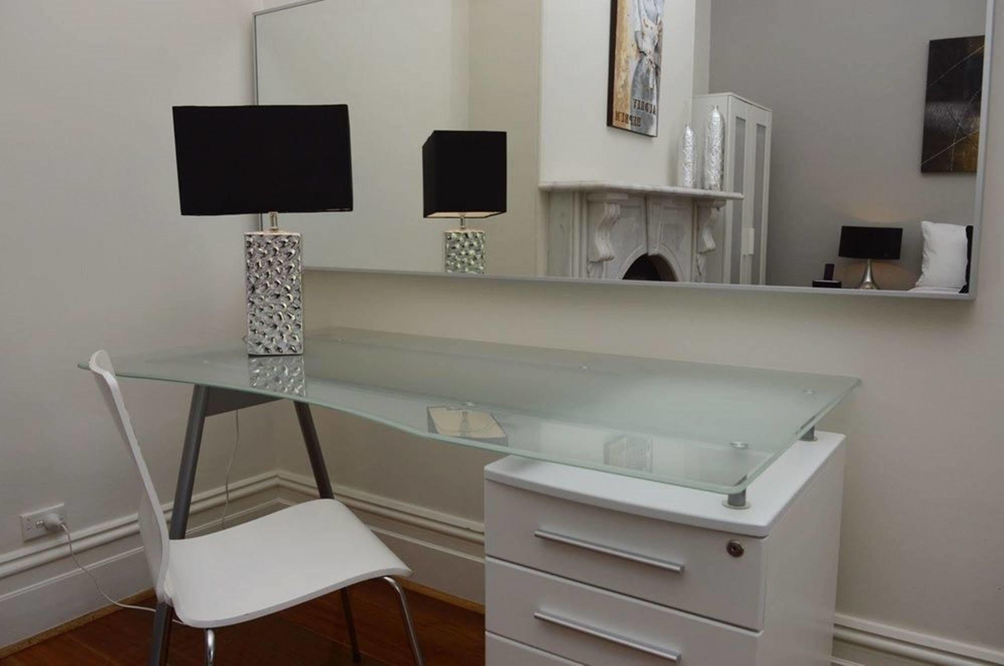 Birches Serviced Apartments Melbourne Eksteriør billede